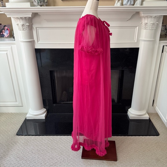 Vintage Hot Pink Nightgown & Bernette Sheer Robe Peignoir Set – Medium - Picture 6 of 16